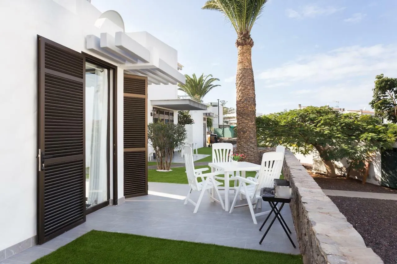 241 Quiet Bungalow With Terrace And Barbecue Playa de las Americas  0*, Playa de las Americas (Tenerife)